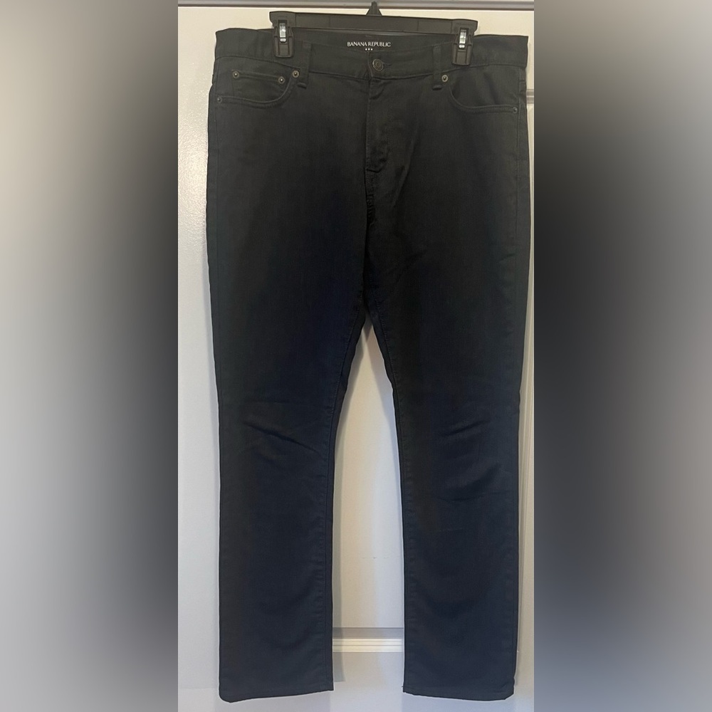 BANANA REPUBLIC WOMENS TRAVEL JEANS SIZE 34x32 - Picture 1 of 4